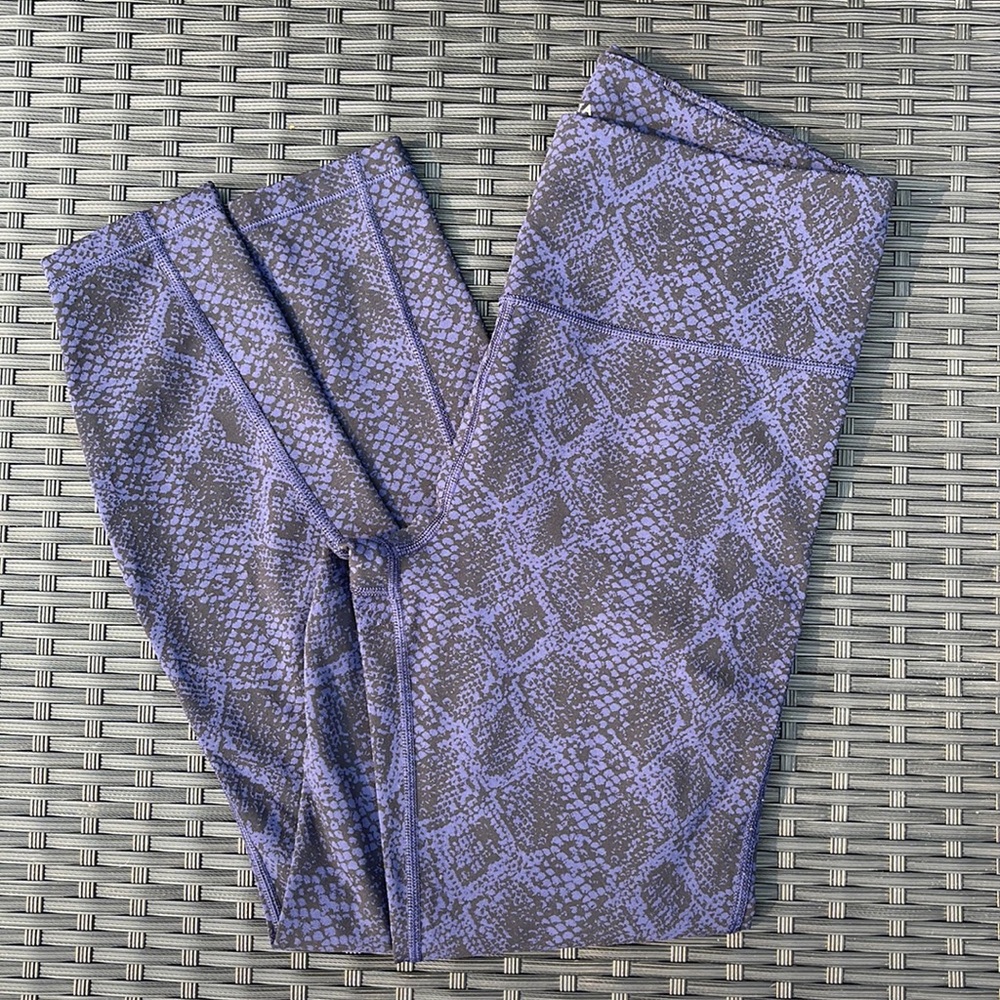 Athleta original Ultimate 7/8 tight size Small